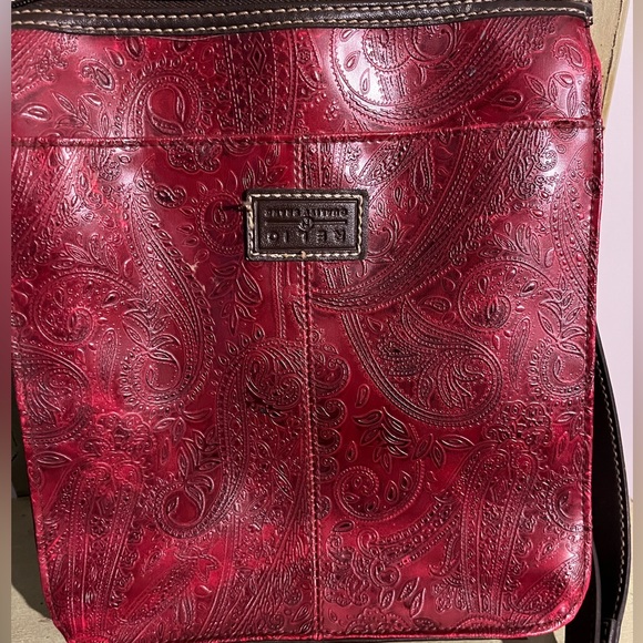 Red Relic crossbody bag in red and brown - Picture 3 of 7